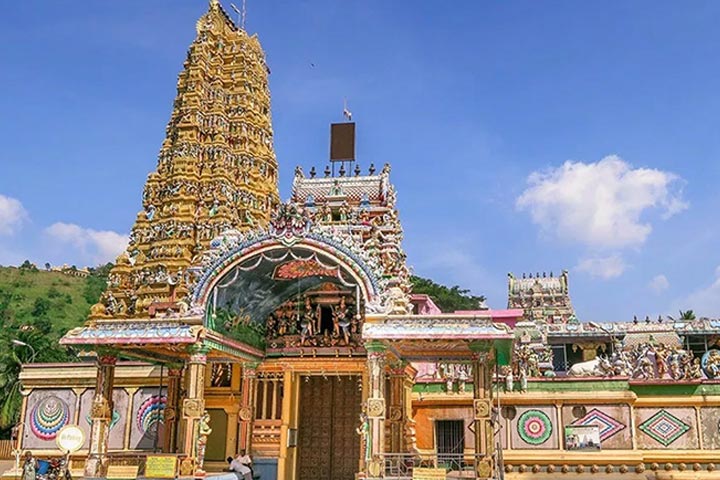 ceylonmastertours__Matale---The-Muthumariamman-Hindu-temple