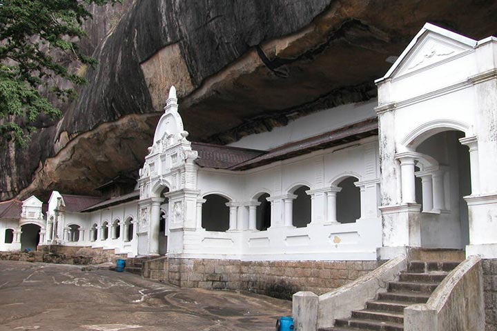 Dambulla Cave Temple