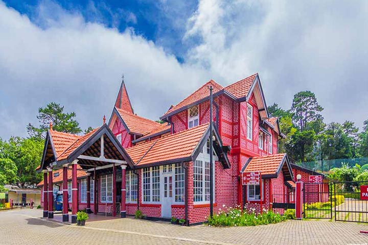 Nuwara Eliya Post Office